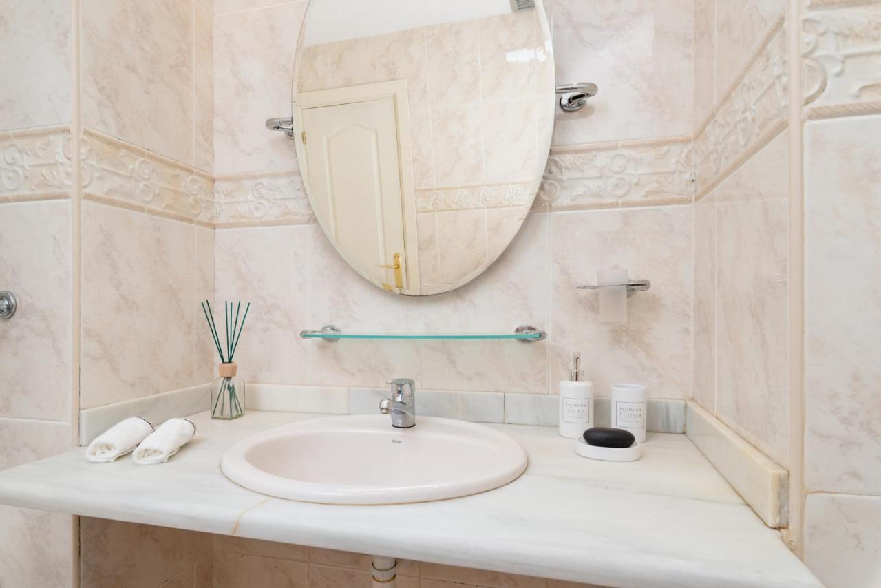 Fee4Me: First Line Luxury Apartment Арресифе Экстерьер фото